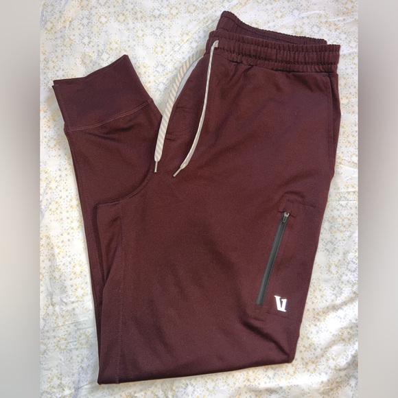Vuori Men’s Sunday Performance Jogger Oxblood Large - Picture 2 of 4
